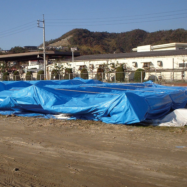養生シートPE輸入クロス ブルー3.6X5.4m　安全用品　ビニールシート　テント　床 2枚目