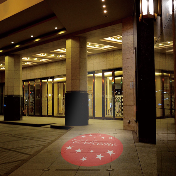 LED投影ロゴスポットライト II 受注生産品　店舗用品　演出・ディスプレイ什器　看板 2枚目