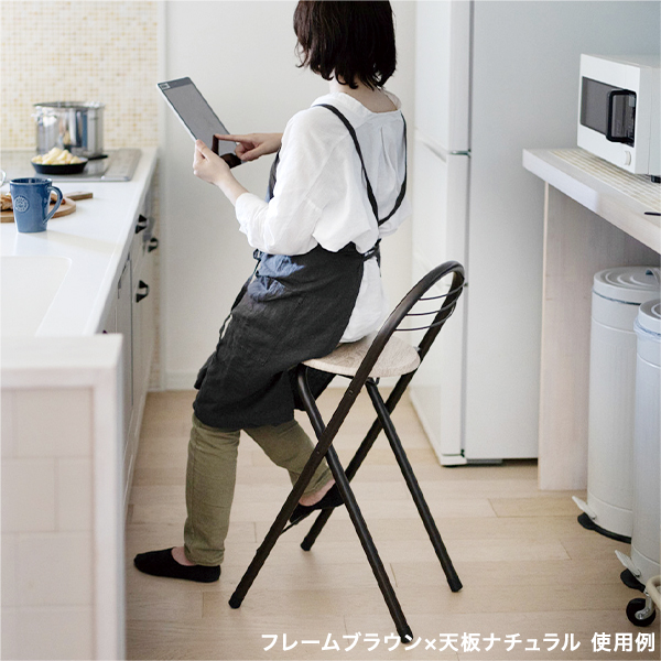 フォールデイングハイチェア フレームブラック×天板ブラウン 3枚目